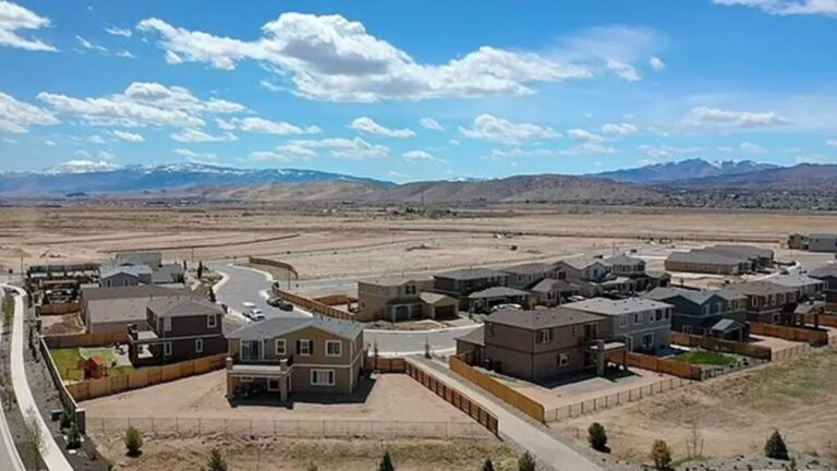 ABD’de şaşırtan olay: Ev almak isterken yanlışlıkla mahalleyi satın aldı