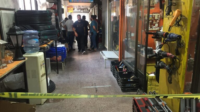 Adana’da hırdavatçıya silahlı saldırı: 1 ölü