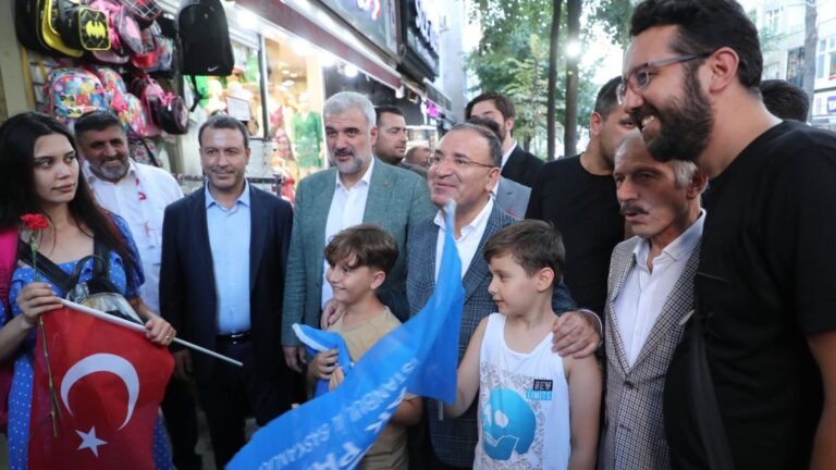 AK Parti İstanbul İl Başkanlığı’nın “Yüz Yüze 100 Gün” projesinde vites yükseltildi