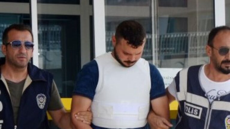 Antalya’da sebze-meyve komisyoncusunu öldüren kişi, eski çalışanı çıktı