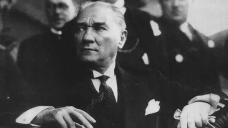 Atatürk’ün hutbelerde neden anılmadığını gösteren belge