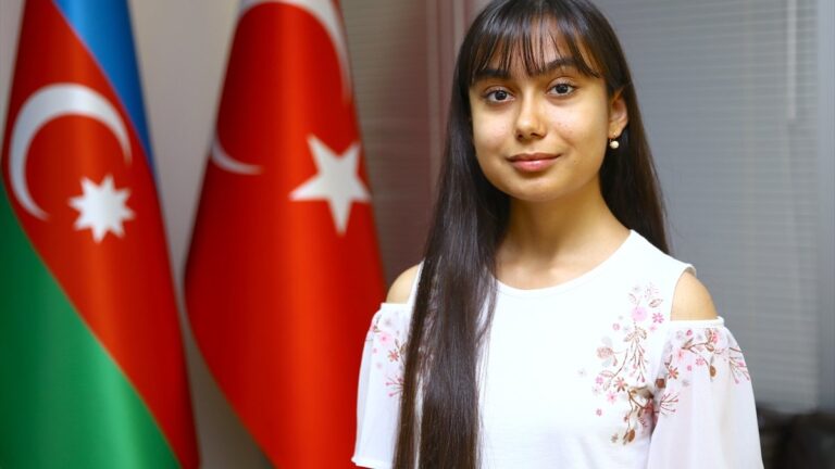Azerbaycanlı ülke birincisi tıp okumak için Türkiye’yi tercih etti