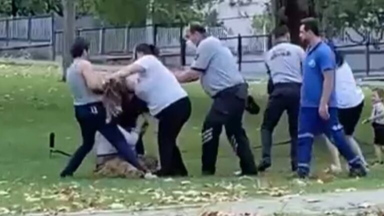 Bursa’da kız kavgası: Saçlarından sürükledi