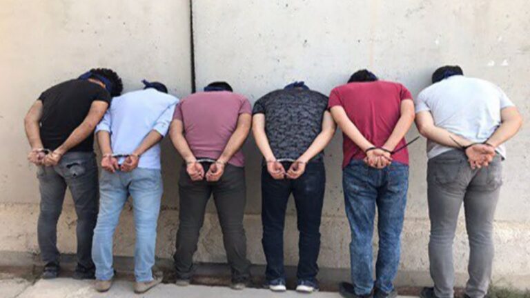 Cerablus’ta Türk bayrağını indirmeye yeltenen 6 hain gözaltında