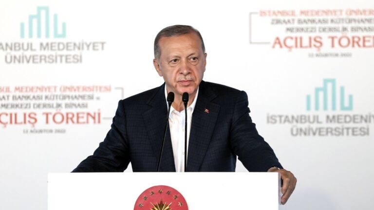 Cumhurbaşkanı Erdoğan: Kitap sayımızı 100 milyona çıkaracağız