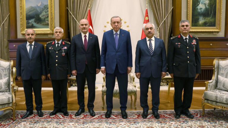 Cumhurbaşkanı Erdoğan, Süleyman Soylu ve komutanları kabul etti