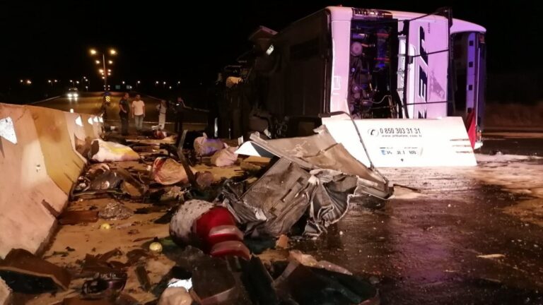 Hatay’daki otobüs kazasında yaralananlardan 16’sı taburcu edildi