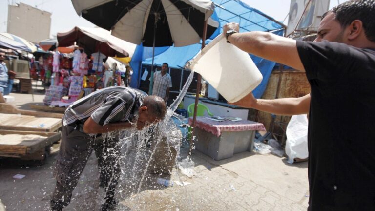 Irak’ta aşırı sıcaklar resmi tatili beraberinde getirdi