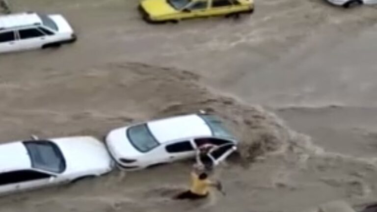 İran’daki sel felaketinde can kaybı artıyor