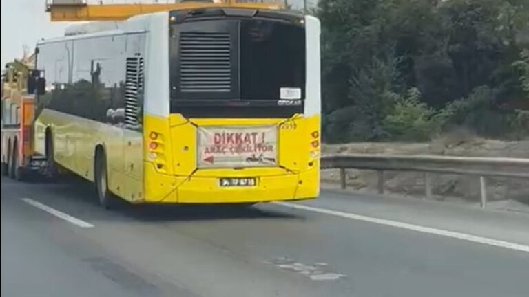 İstanbul’da bir İETT otobüsü daha arızalandı