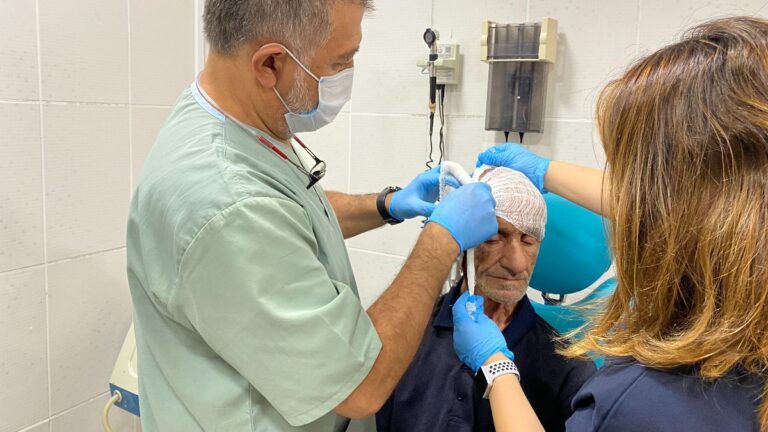 İstanbul’daki yaşlı adam, kulak pamuğu kullanınca sağır oldu