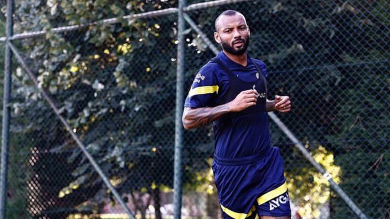 Joao Pedro’dan Fenerbahçe’ye müjde
