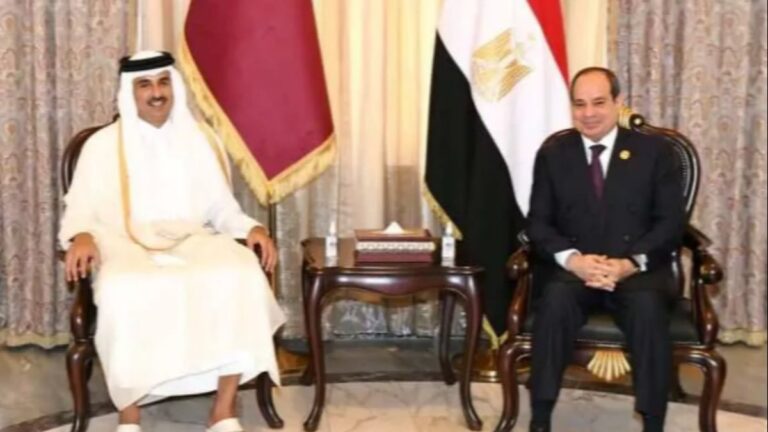 Katar Emiri ile Sisi telefonda görüştü