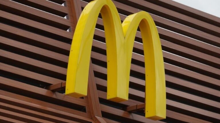 McDonald’s Ukrayna’daki restoranlarını yeniden açacak