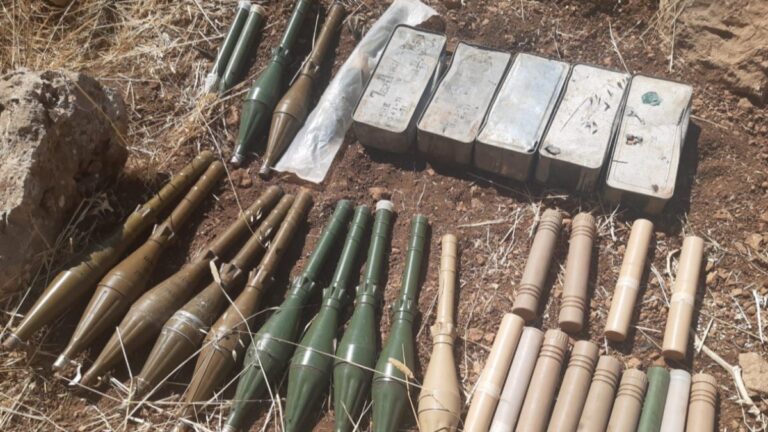 Pençe-Kilit bölgesinde teröristlerin silah ve mühimmatı imha edildi