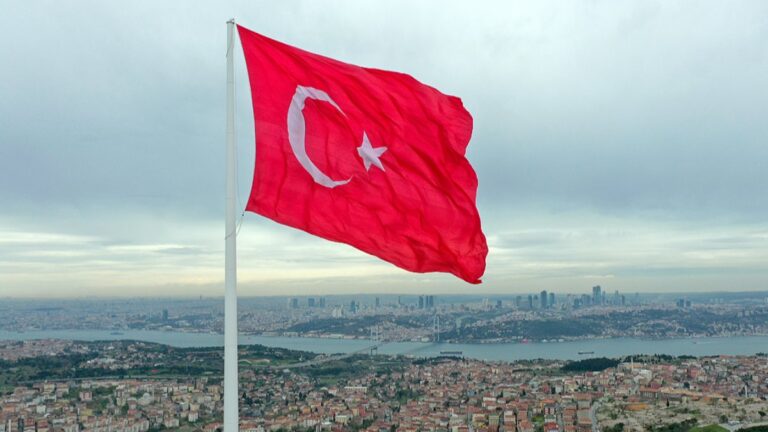 Politico: Türkiye olmadan yaşamak neredeyse imkansız