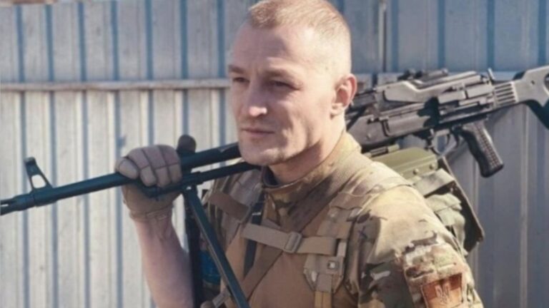 Rus askeri öldürdükten sonra annesini arayarak dalga geçen Ukraynalı asker yakalandı