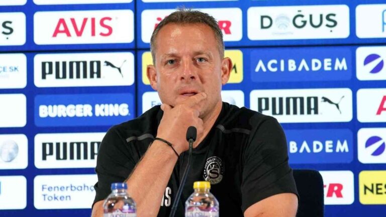 Slovacko teknik direktörü: Fenerbahçe ile kıyas edilemeyiz