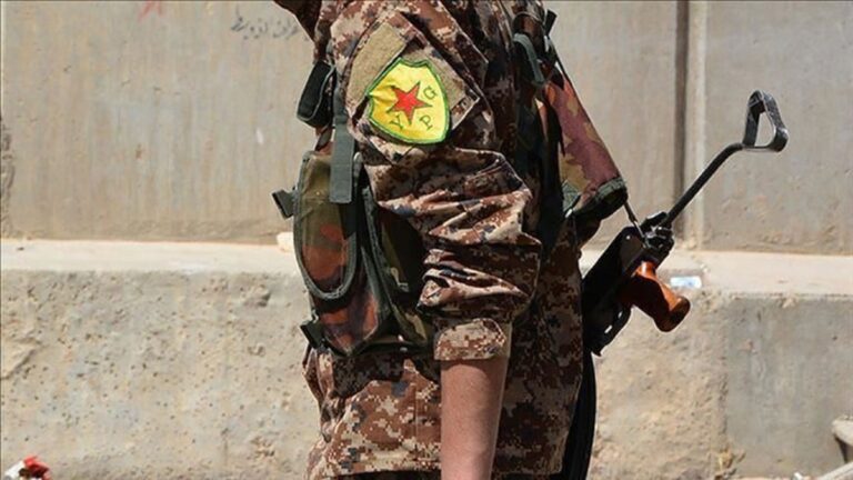 Suriye’de, teslim olmak isteyen 3 PYD/YPG’li terörist infaz edildi