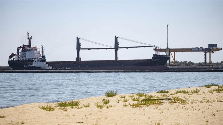 Ukrayna: Ağustos sonuna kadar 10 gemiye daha tahıl yüklemesi yapılacak