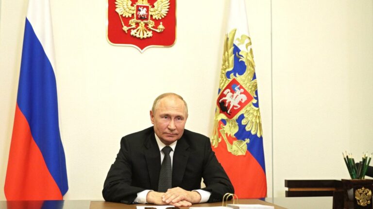 Vladimir Putin: ABD darbeler düzenliyor, iç savaşlar çıkarıyor